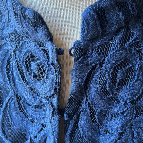 INC DEEP TWILIGHT BLUE LACE BLOUSE SIZE MEDIUM NEW WITH TAGS - Picture 2 of 4